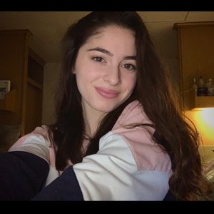 Meet your Posher, Thalia